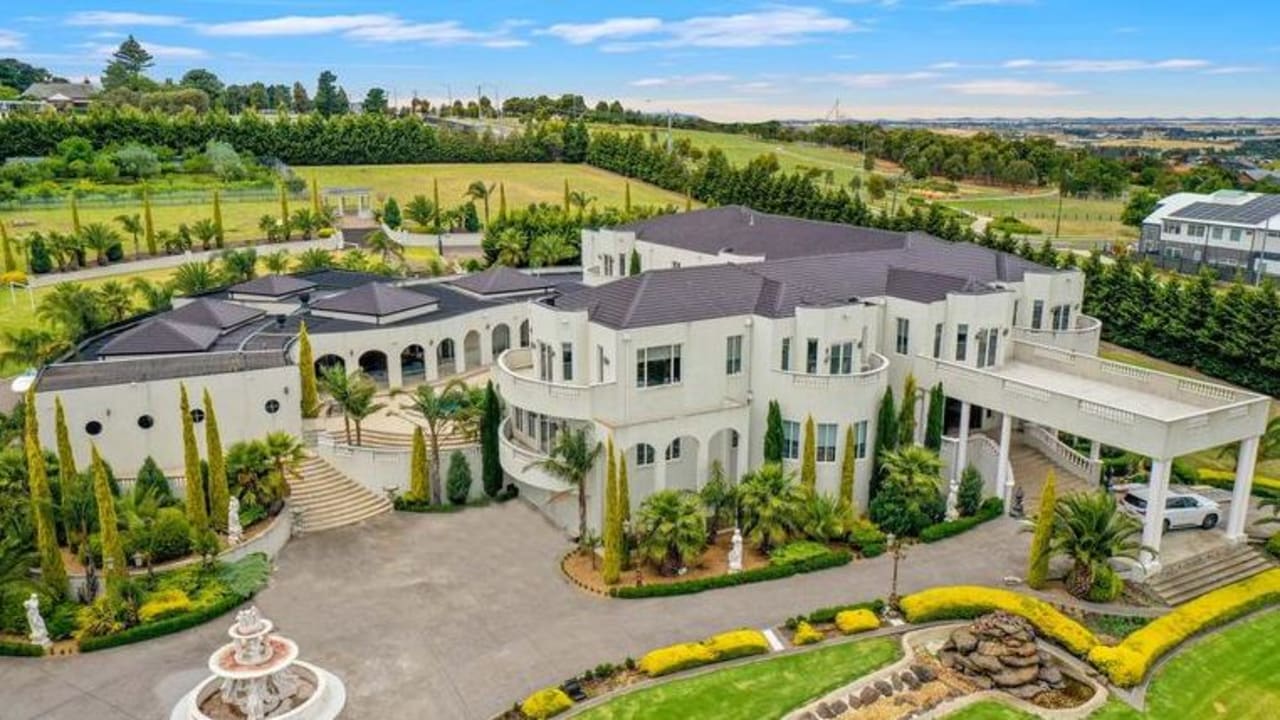 Property Conveyancer in Mickleham